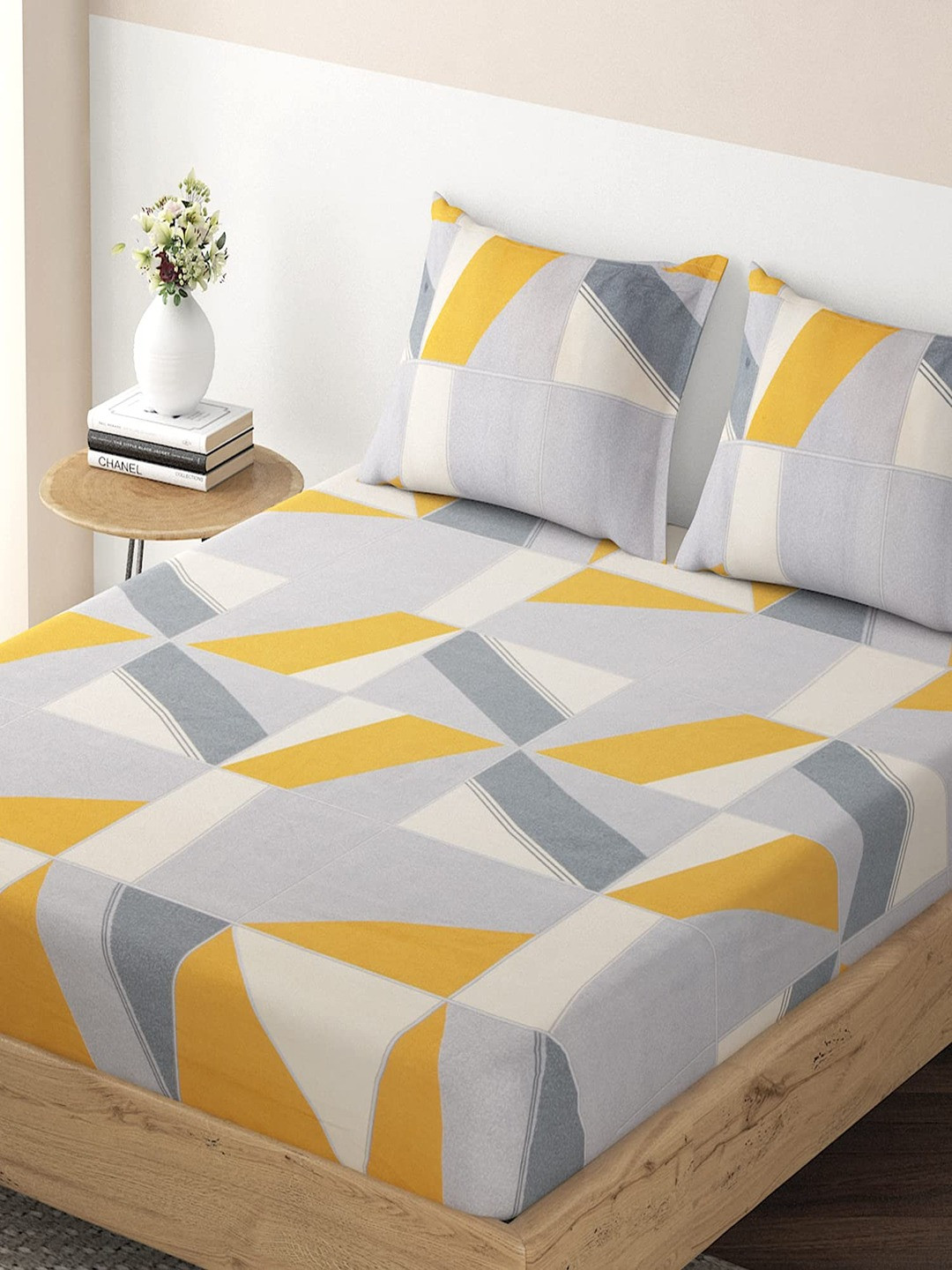 HOKIPO Geometric 135 GSM Fitted King Bedsheet & 2 Pillow Covers