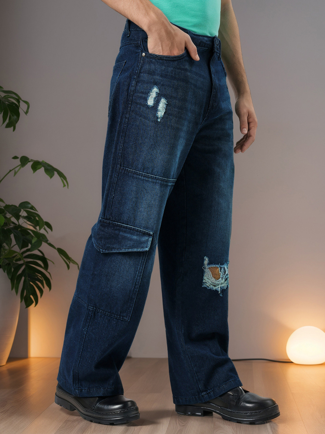 Bewakoof Men's Blue Baggy Distressed Cargo Mid-Rise Jeans