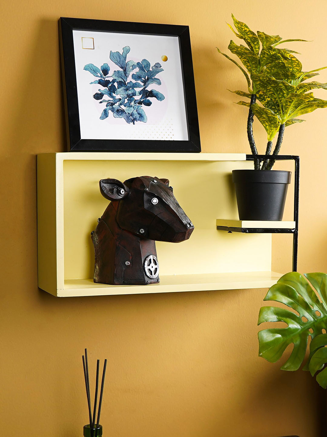 THE ARTMENT Cream MDF Planter Wall Shelves