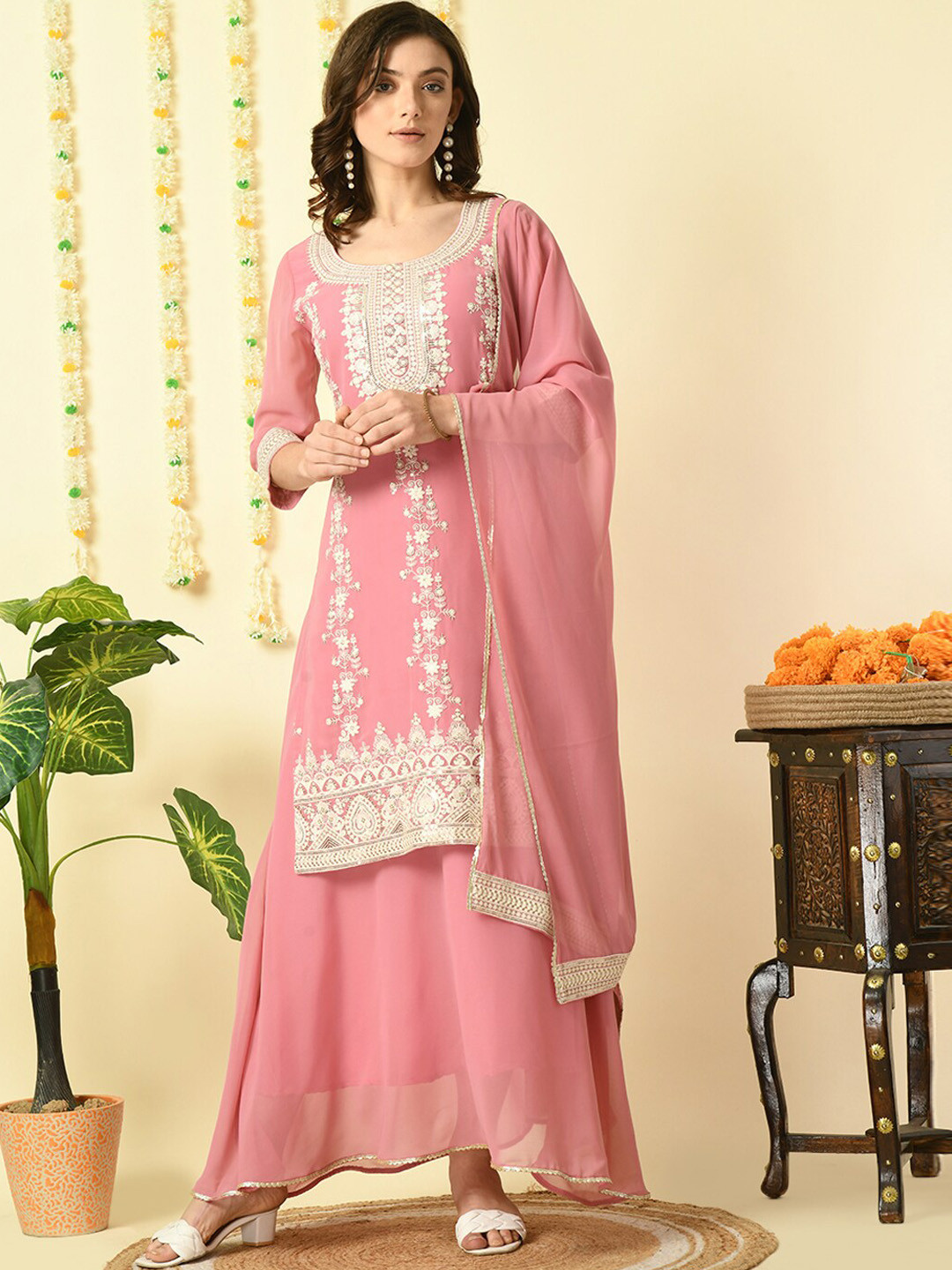Myshka Floral Embroidered Straight Kurta & Skirt With Dupatta