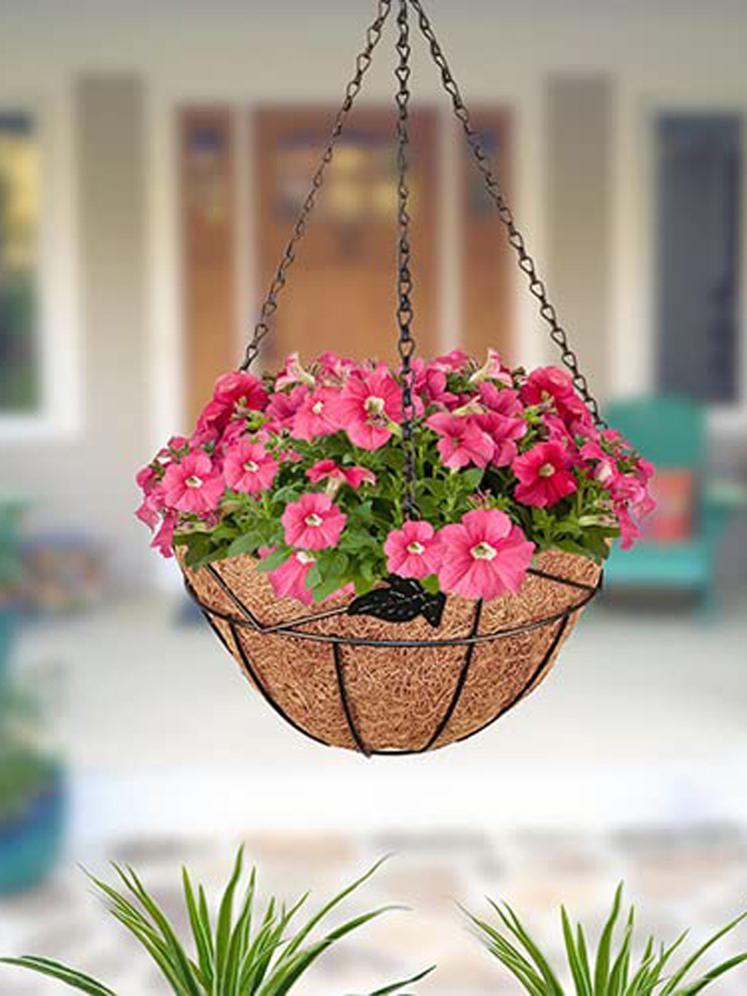 Garden Deco Black Metal Leaf Design Basket Planter