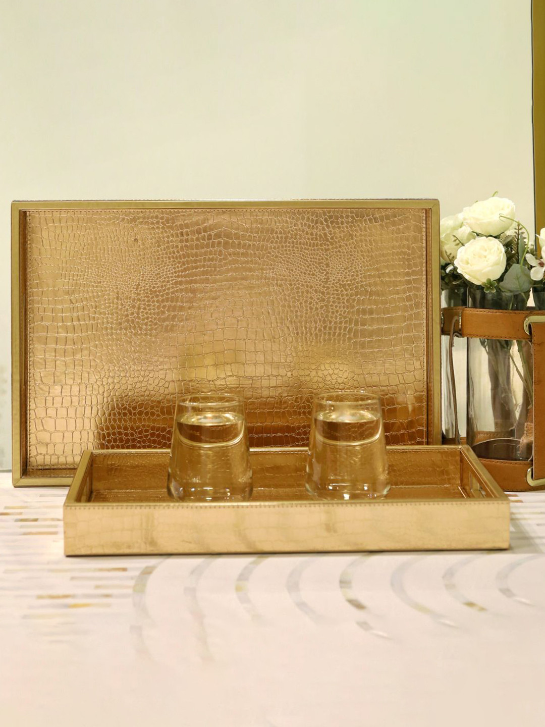 CasaGold 2 Pieces Solid Rectangular Leather Rose Gold Leather Trays