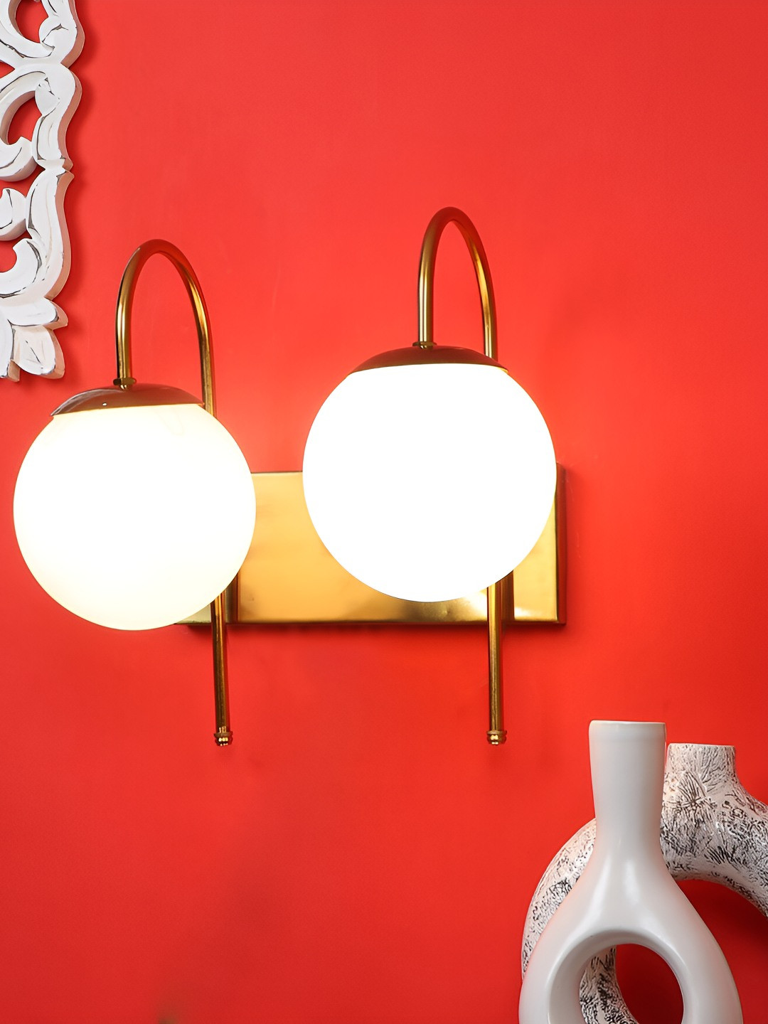 ELIANTE Gold Toned Solid Iron Contemporary Spherical Shaped Wall Lamp