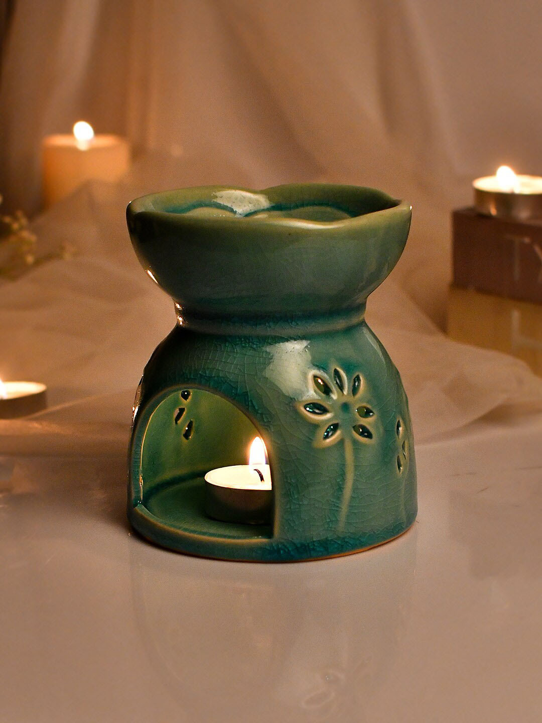 TAYHAA Turquoise Blue Floral Cut Ceramic Aroma Oil Diffuser