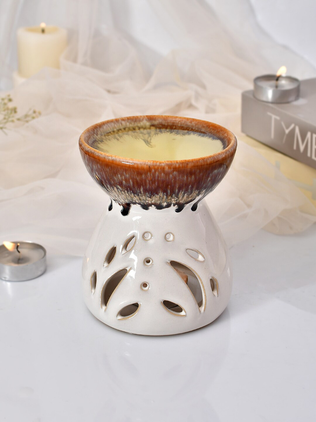 TAYHAA White & Brown Ceramic Blissful Fragrance Oil Diffuser