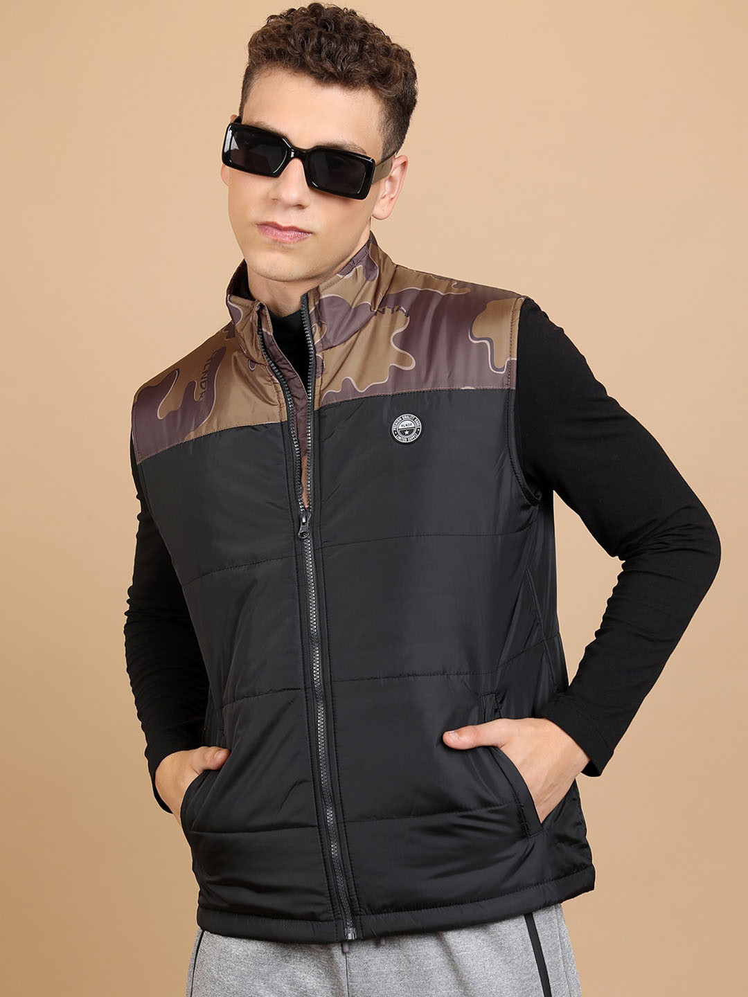 HIGHLANDER Colourblocked Hooded Neck Sleeveless Zip Detail Padded Jacket