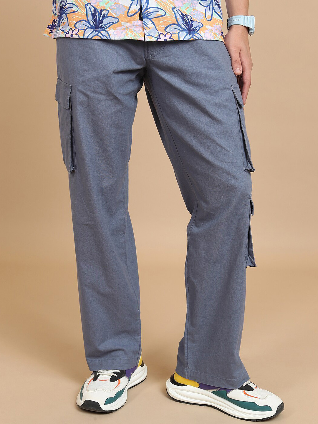 HIGHLANDER Men Folkstone Mid Rise Loose Fit Plain Cotton Cargos