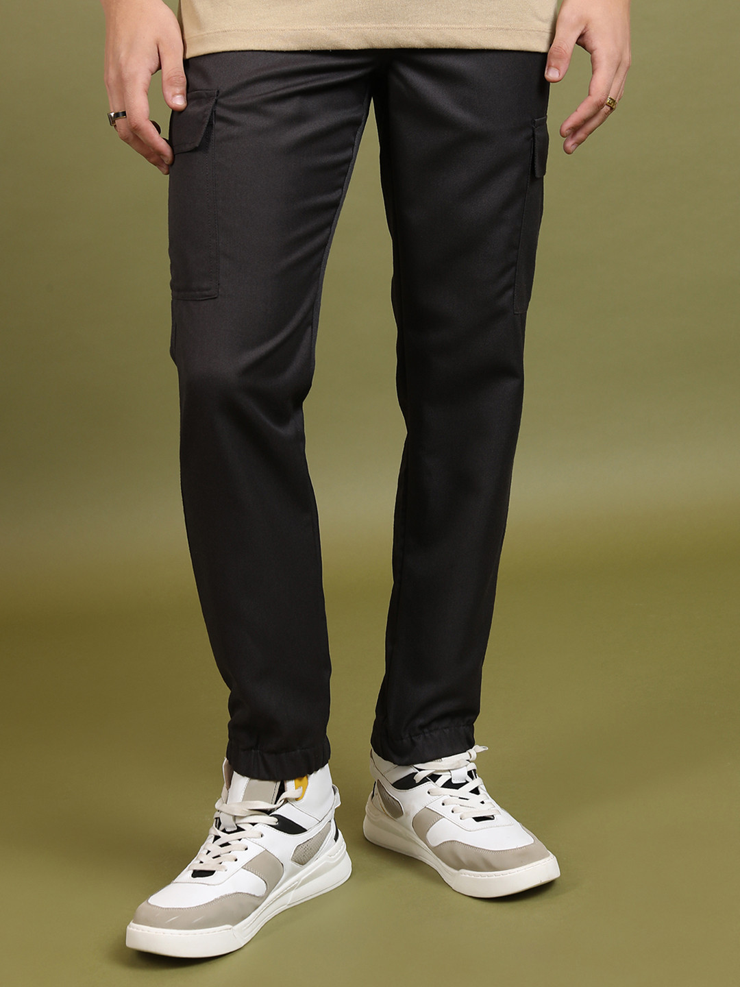 HIGHLANDER Men Regular Fit Plain Cargo Style Jogger Trousers