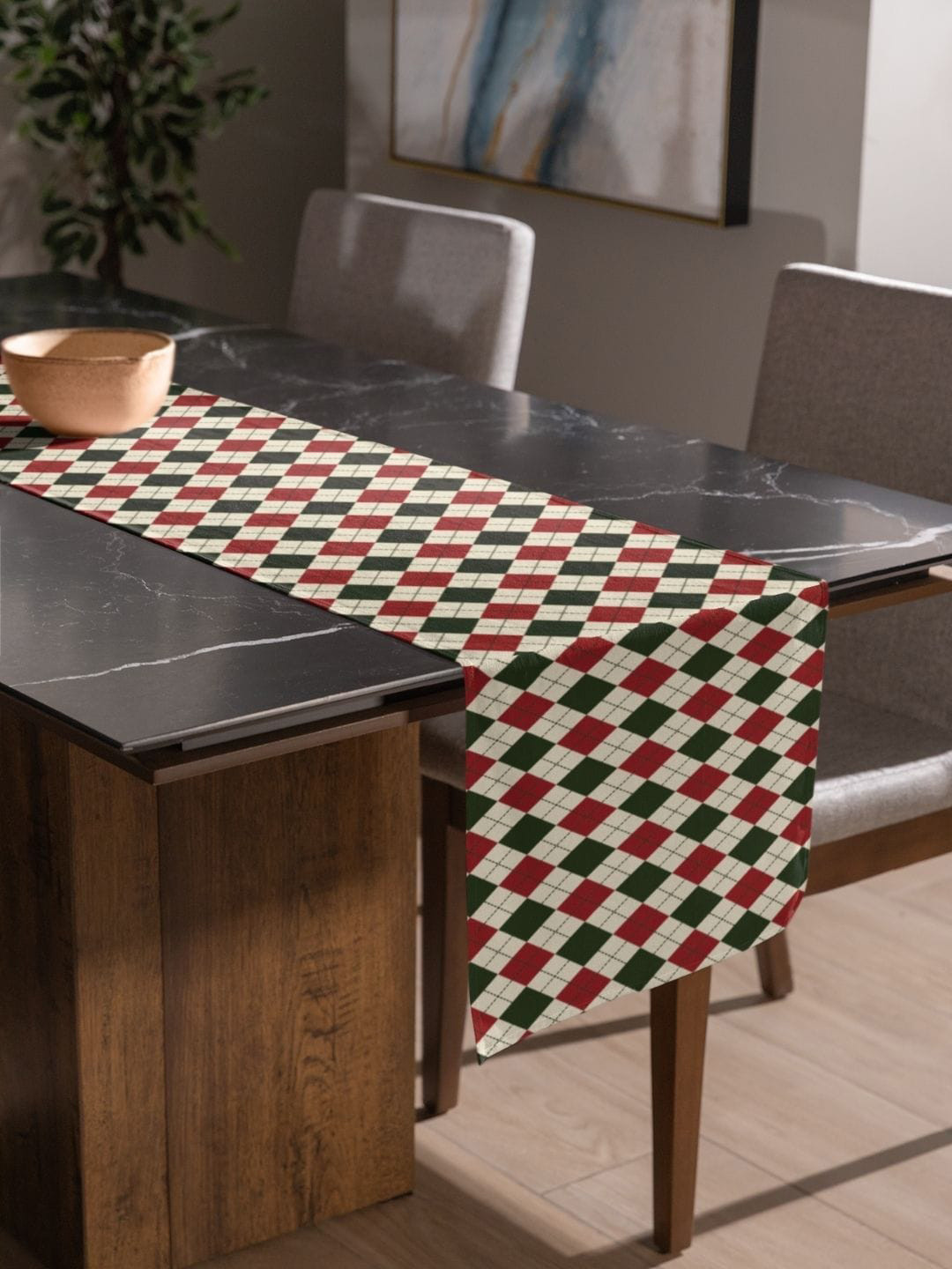 THEYAYACAFE  Red & Off White 7 Pieces Printed Tablemats & Table Runner