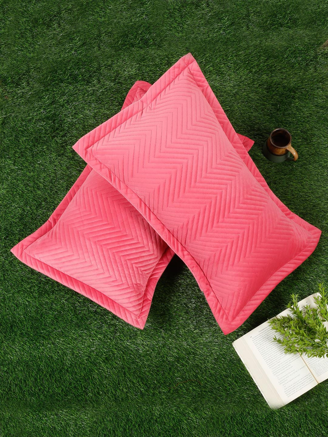 SOKNACK Pink 2 Pieces Velvet Pillow Covers