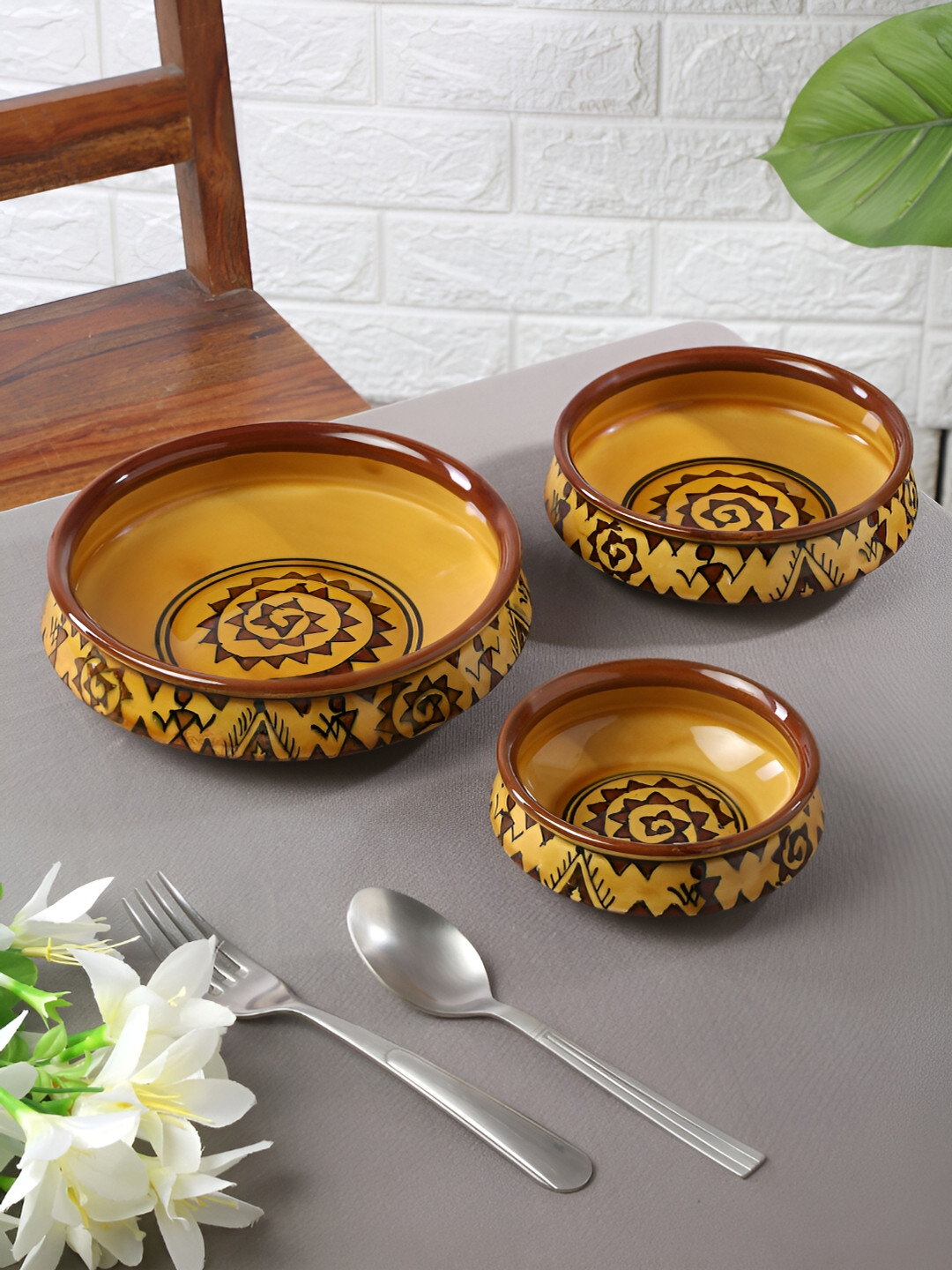 Shilpkara Brown Ceramic 3 Pieces Microwave Safe Serving Handi Serveware