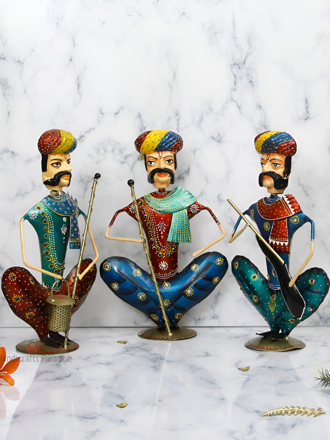 HANDICRAFTS PARADISE Green Maroon 3 Pcs Sitting Rajasthani Musicians Figurine Showpieces