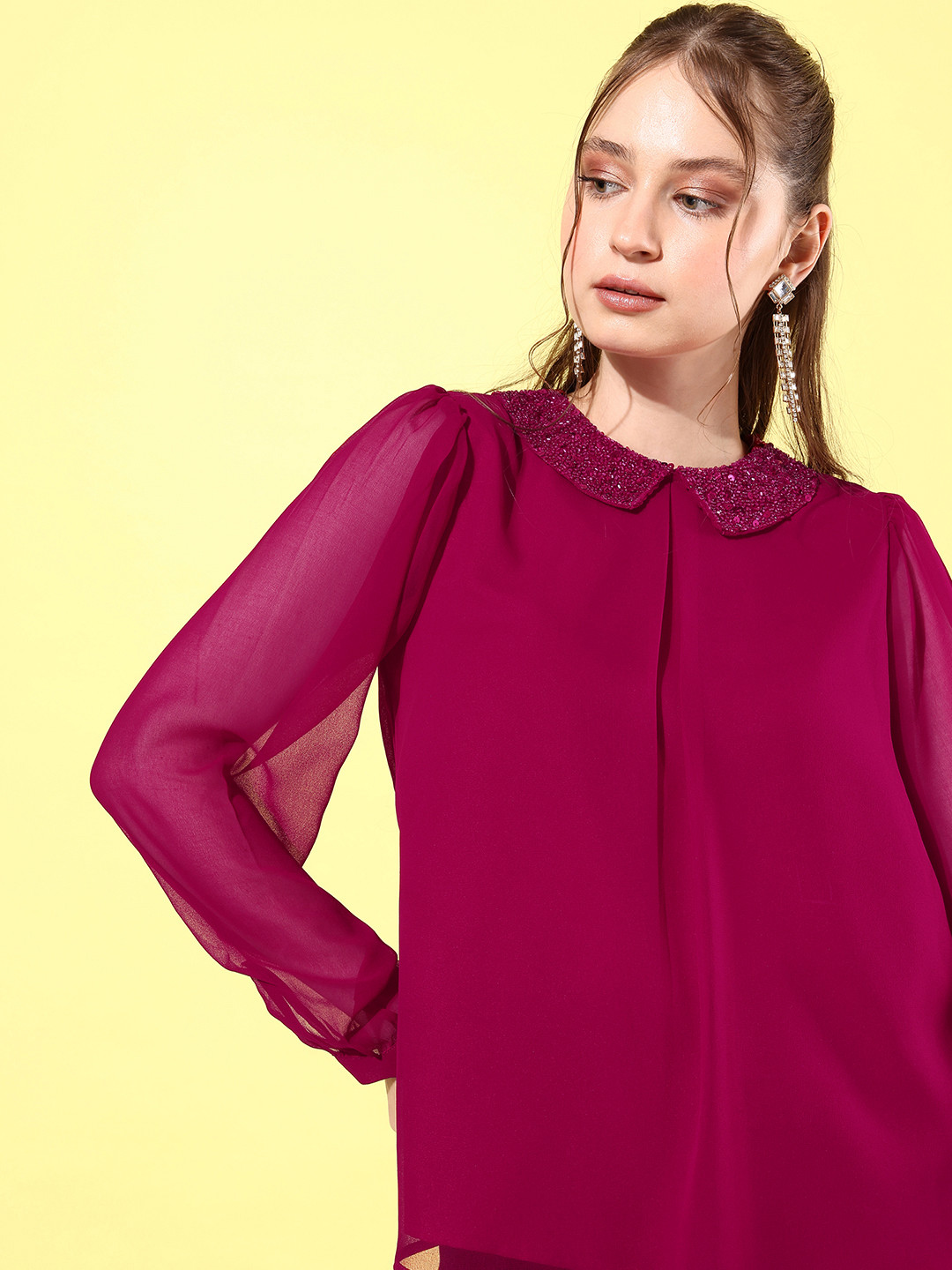 QUIERO Peter Pan Collar Puff Sleeves Sequinned Top