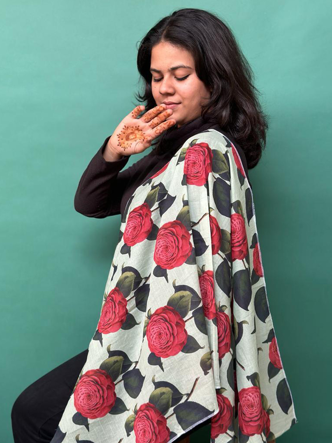 BUTA BUTI Floral Printed Cotton Stole