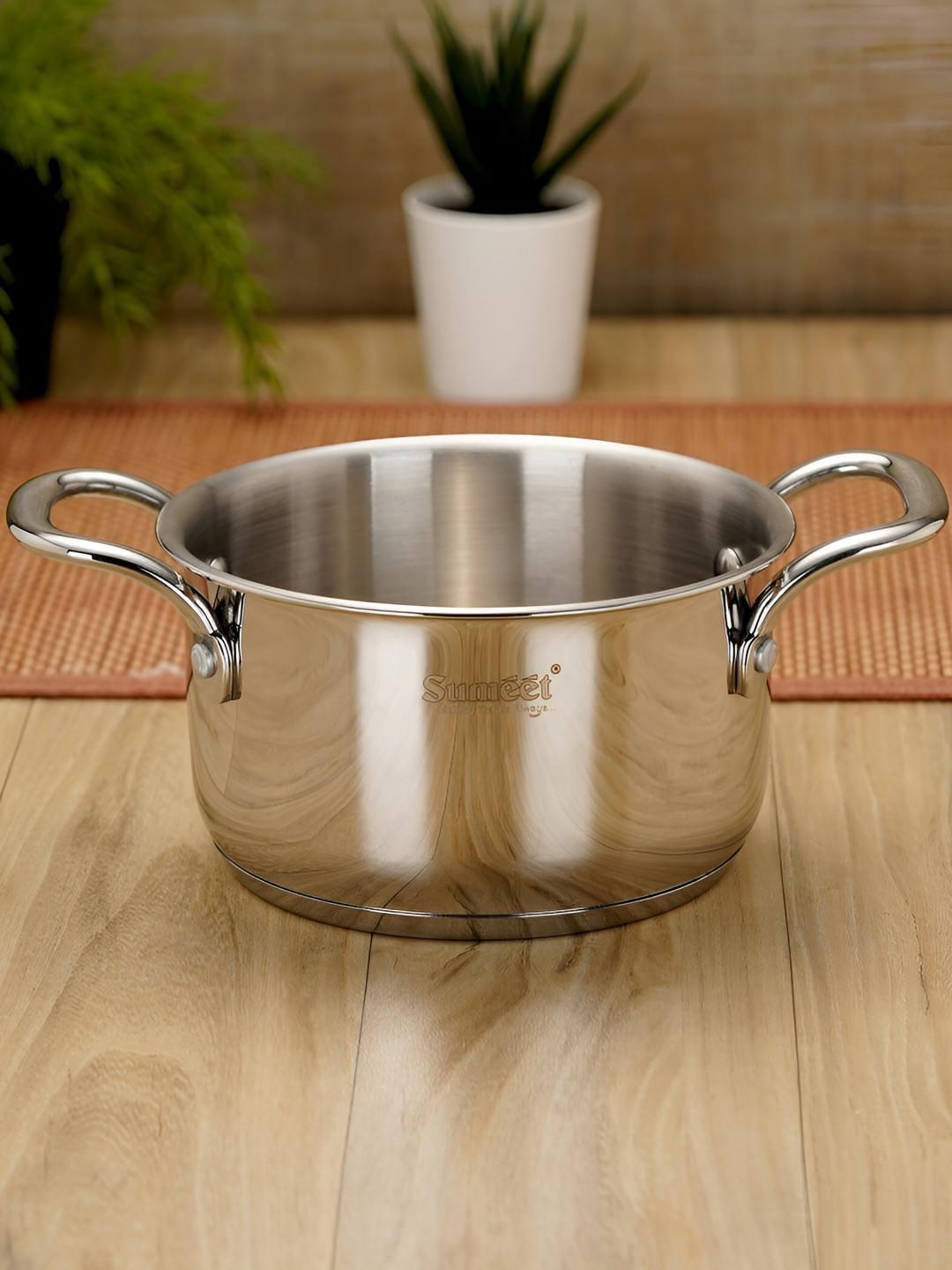 Sumeet Silver-Toned Stainless Steel Dishwasher Safe Cook and Serve Casserole 1.3L