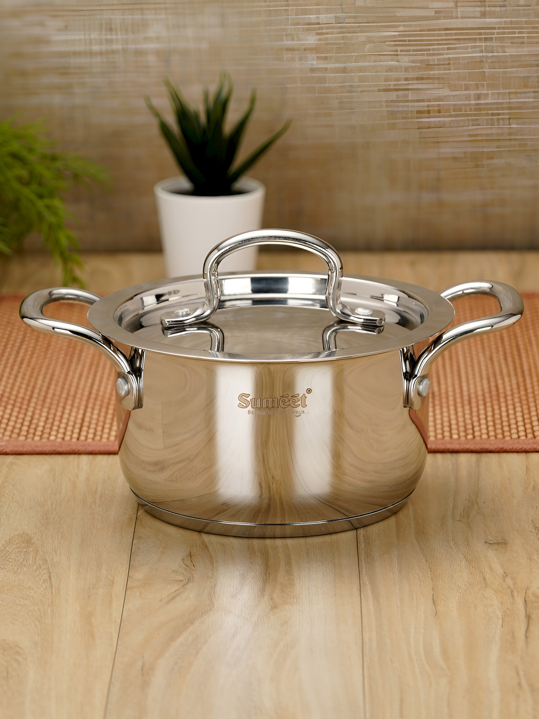 Sumeet Silver-Toned Dishwasher Safe Cook and Serve Casserole with S.S Lid 1.3 L