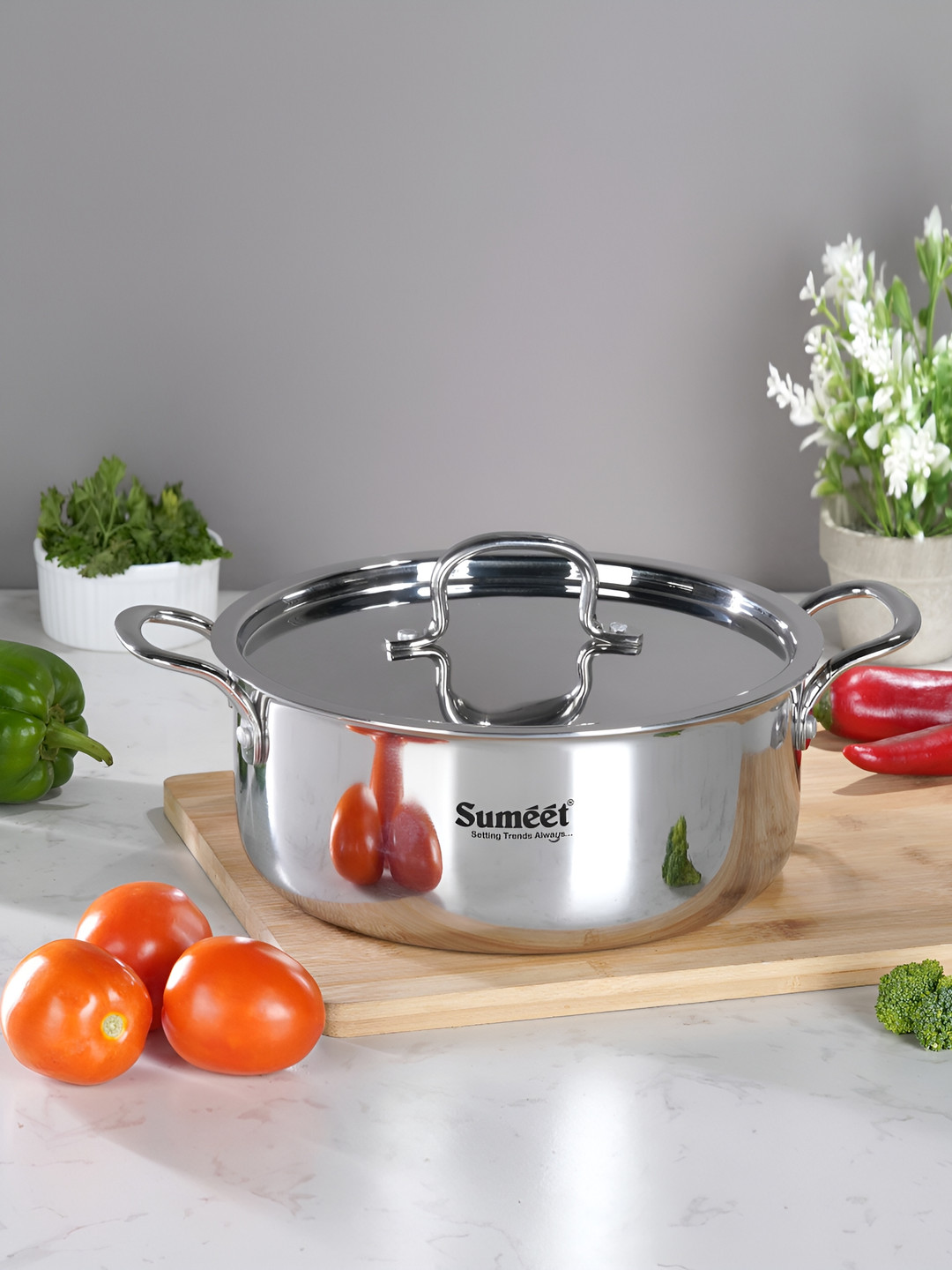 Sumeet Silver-Toned Stainless Steel Dishwasher Safe Cook and Serve Casserole -3.7L
