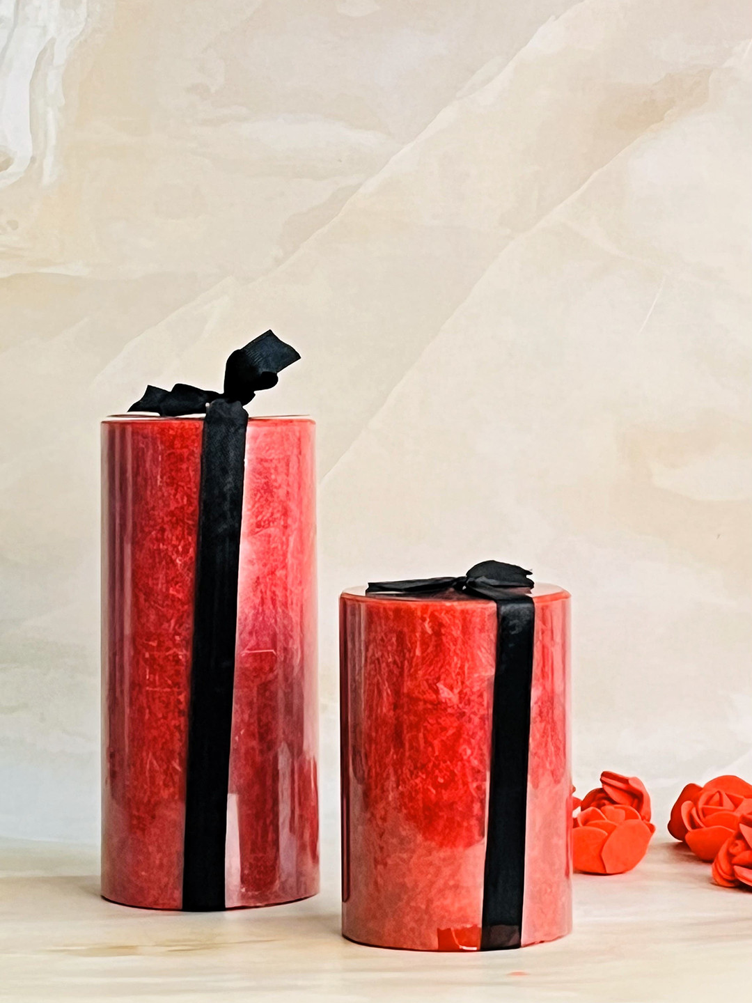 Akaar Dcor's 2Pcs Scented 1 Wick Rose Abstract Geometric Regular Pillar Candles