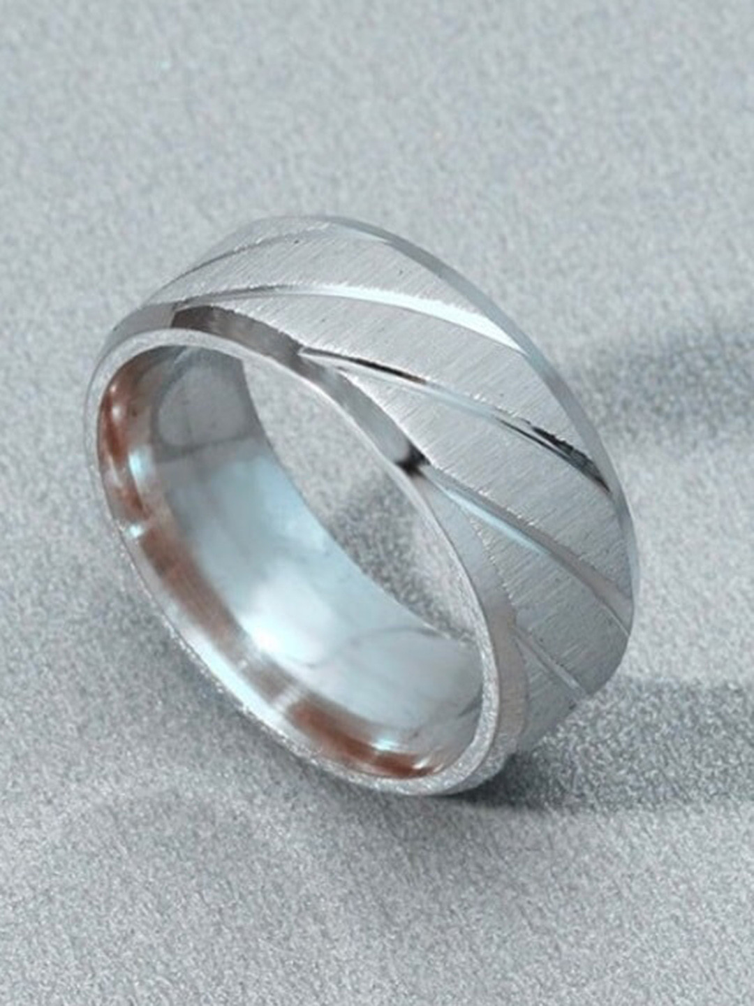 VIEN Men Silver Plated Stainless Steel Twill Band Finger Ring