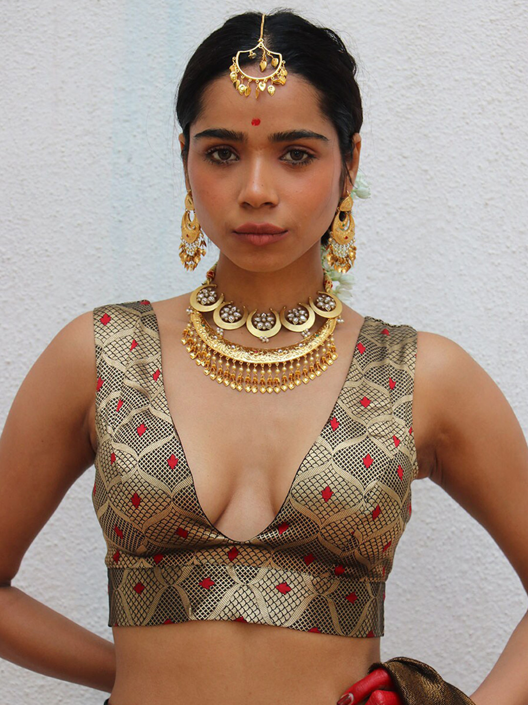 Chidiyaa Woven Design Brocade Saree Blouse