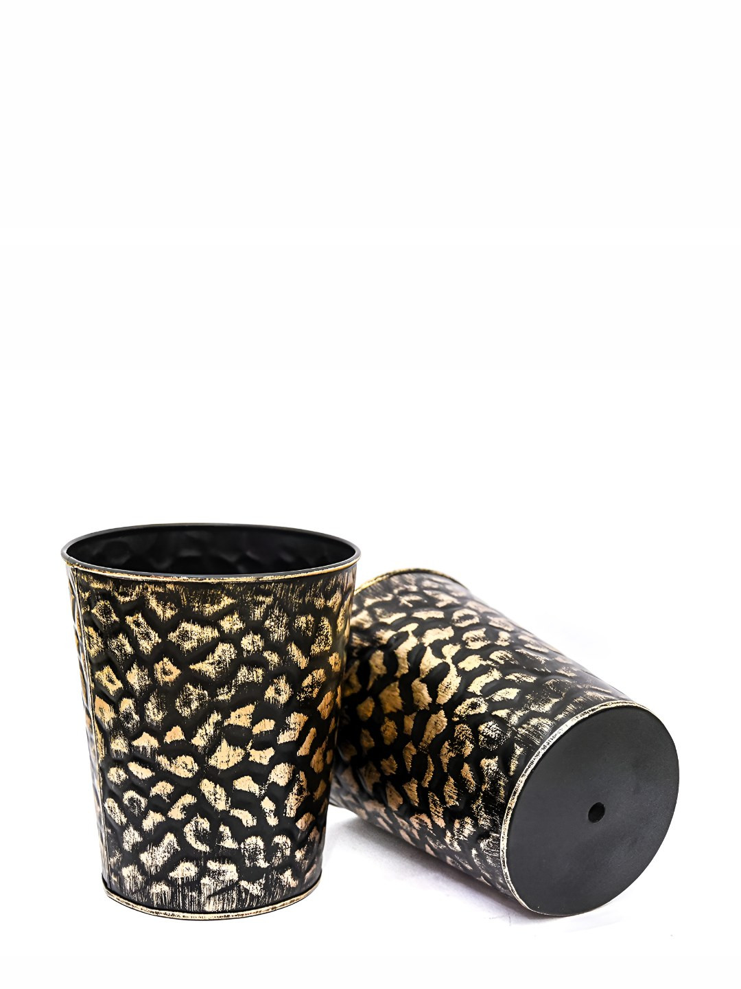 Homspurts Black & Gold Toned Textured Metal Planters