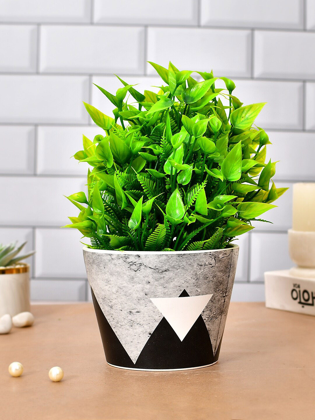 TAYHAA Grey & Black Geometric Ceramic Planter