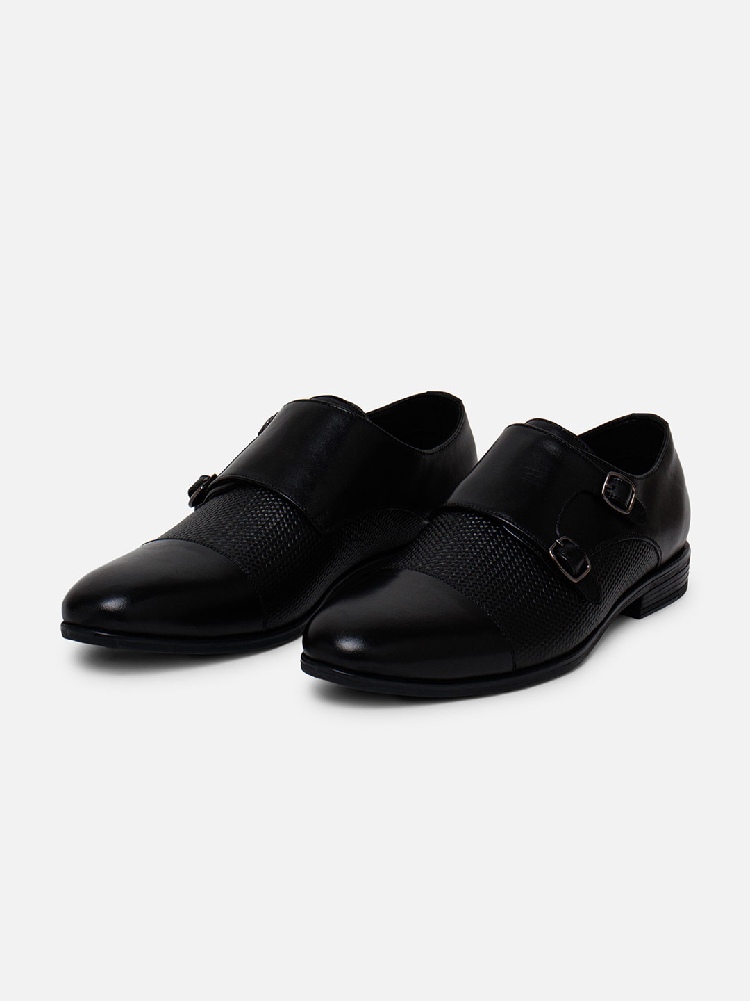 EZOK Men Textured Leather Antibacterial Double Monks