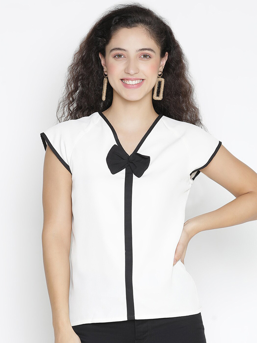 DRAAX Fashions V-Neck Short Sleeves Top