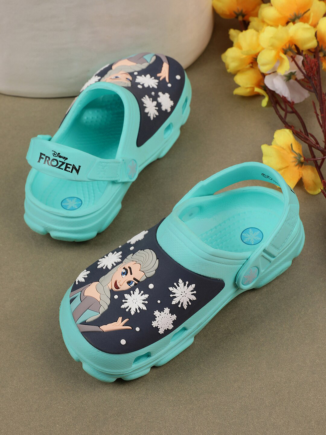 Kids Ville Girls Frozen Printed Rubber Clogs
