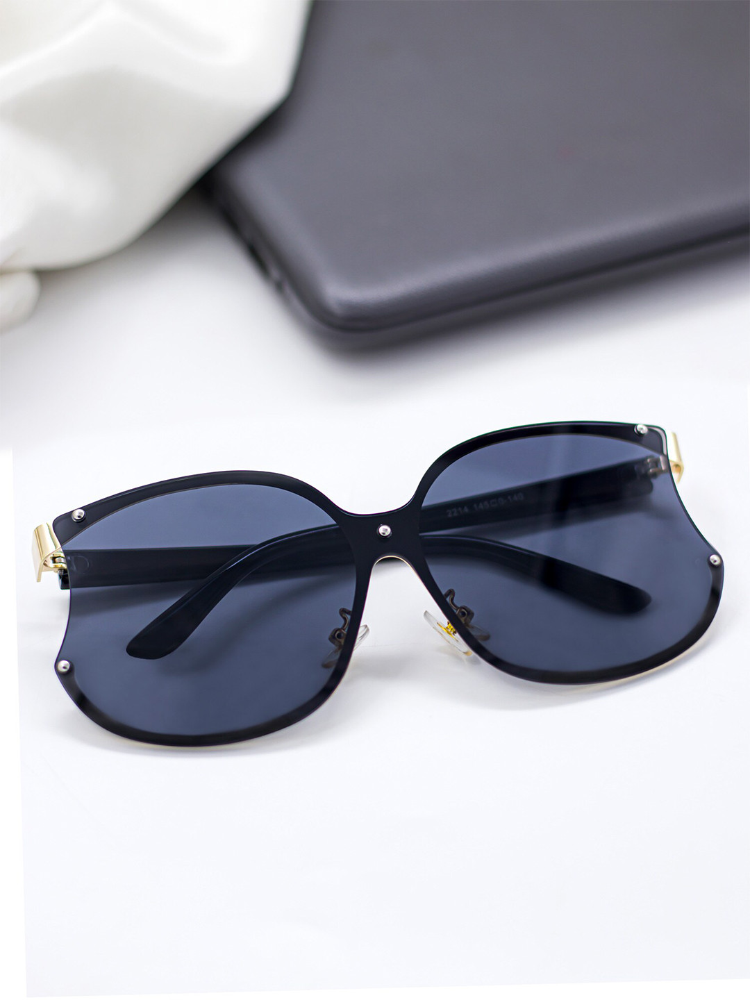 Bellofox Unisex Black Lens Oversized Sunglass BS1971-1123