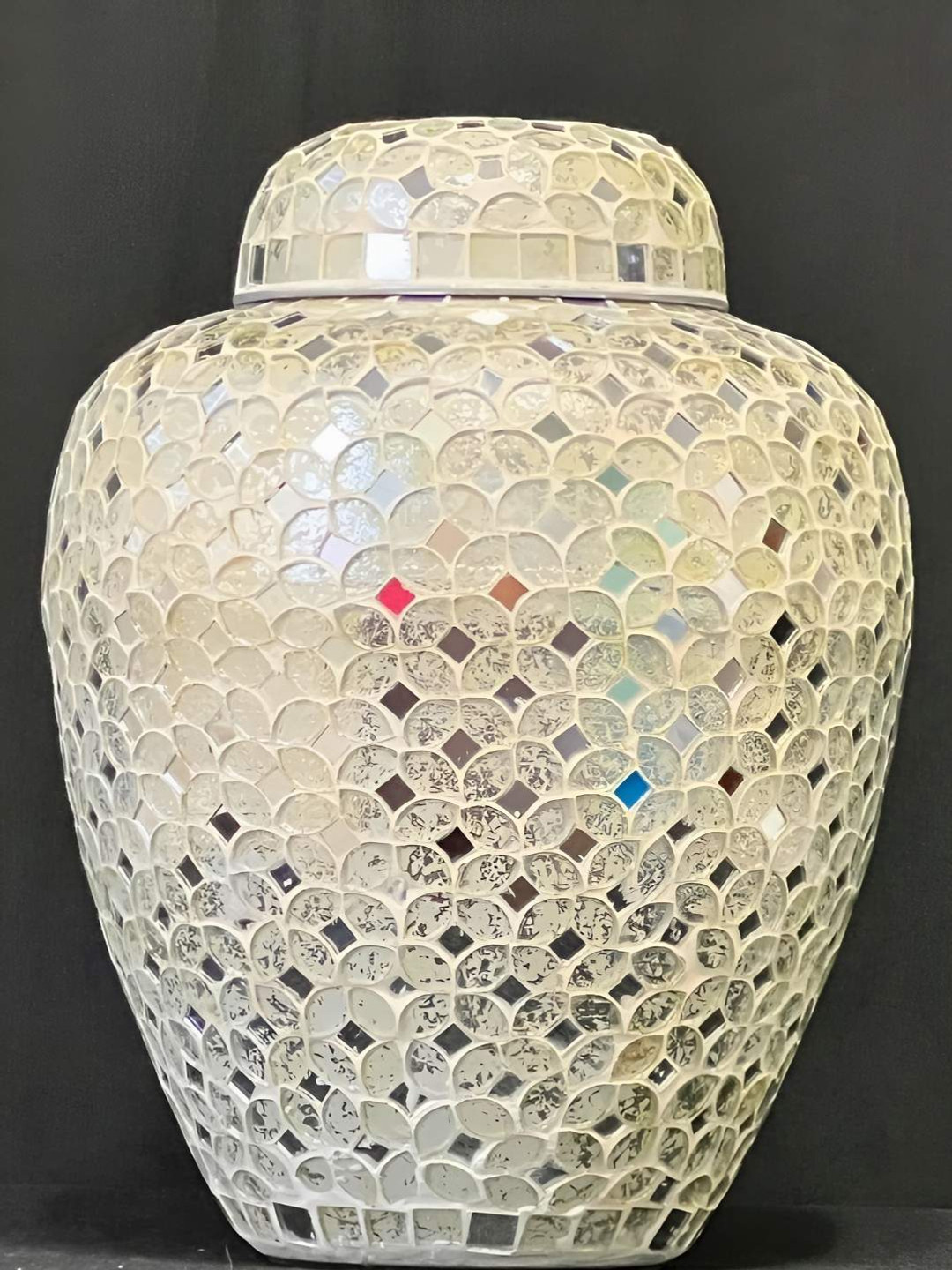 Timaya's Decor White & Cream Moonlit White Textured Vase