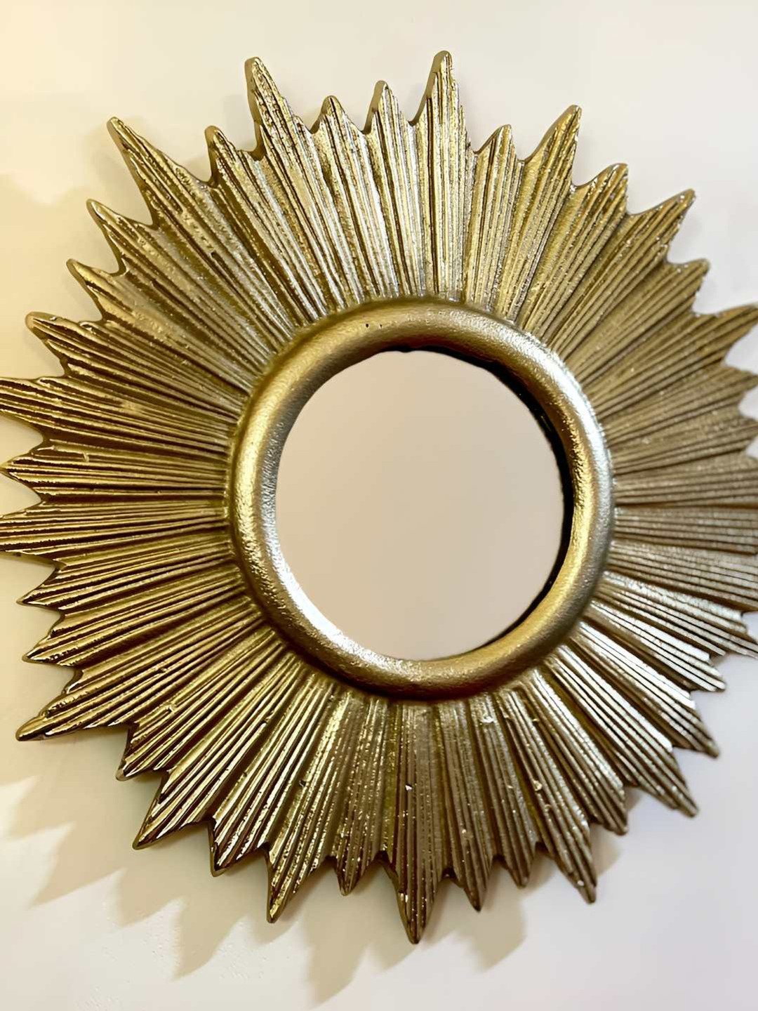 Timaya's Decor Gold Toned Circular Metal Sunbeam Wall Mirror