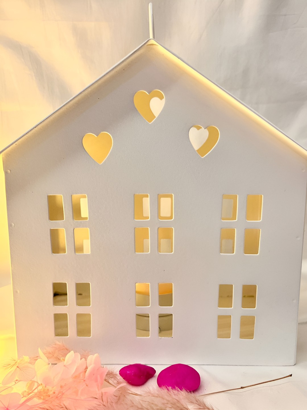 Timaya's Decor White Love Nest Candle Holder