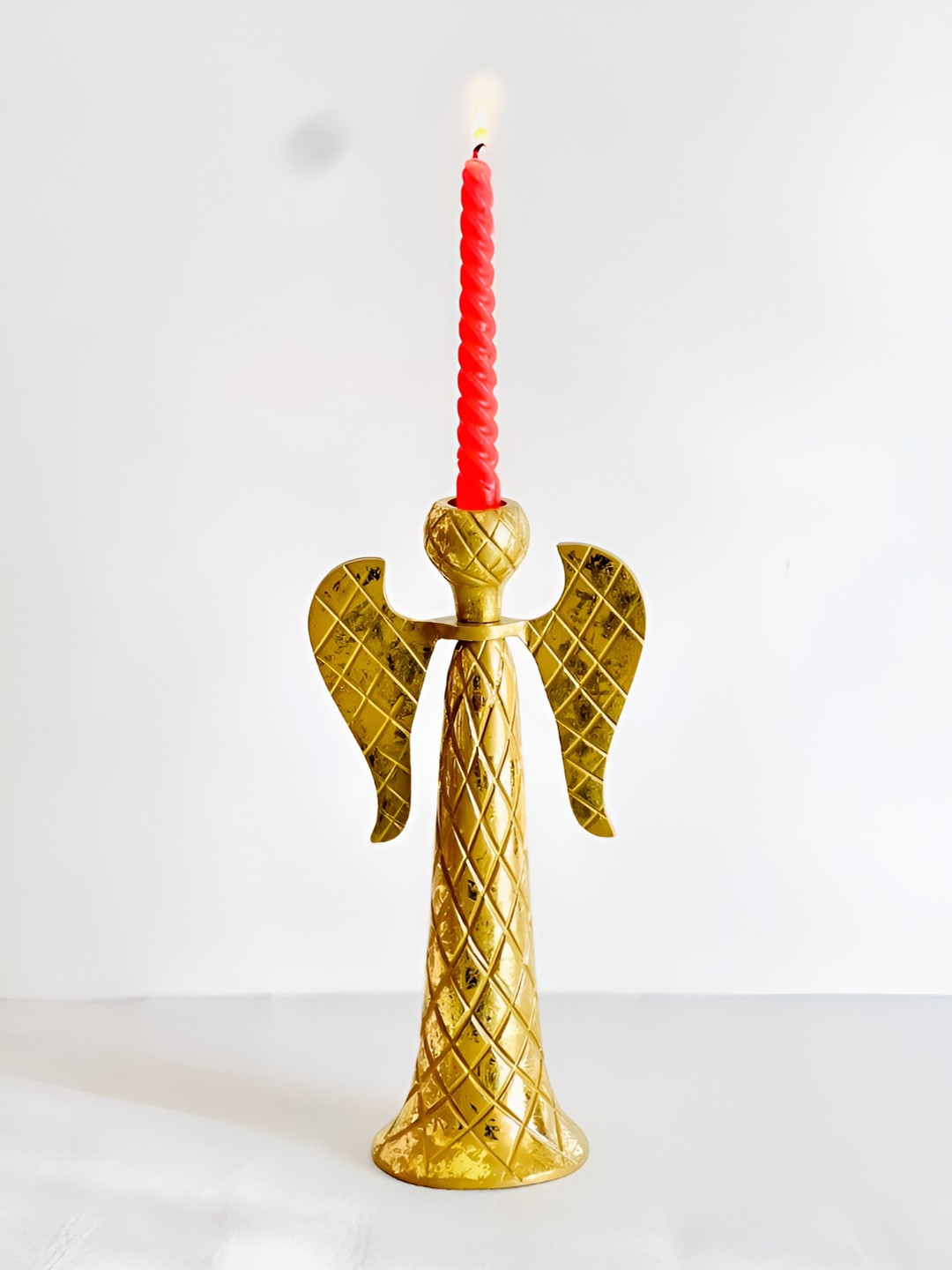 Timaya's Decor Gold-Toned Geometric Textured Aluminium Candle Holder