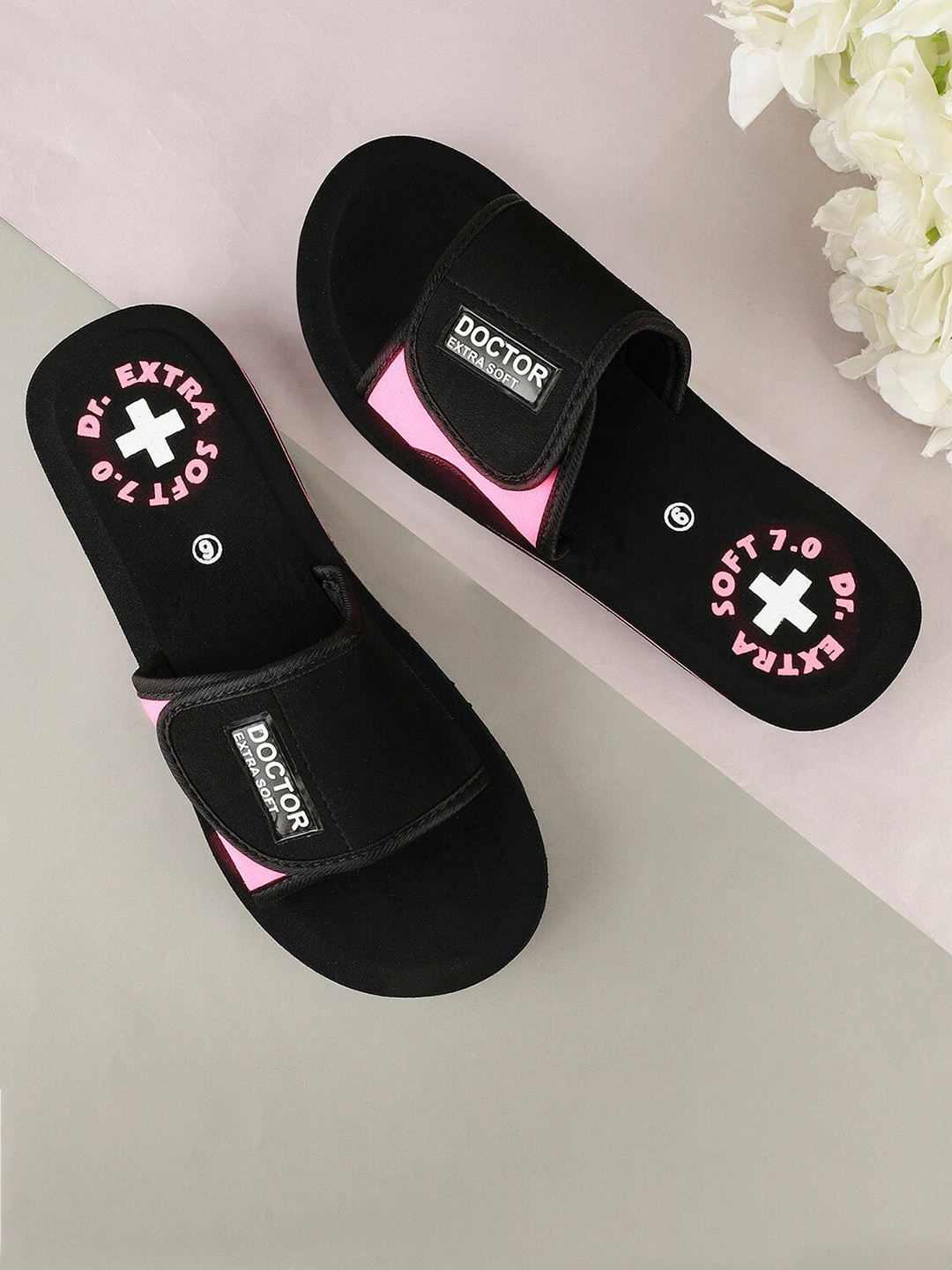 DOCTOR EXTRA SOFT Women Colourblocked Orthopedic Non-Slip Adjustable Velcro Sliders