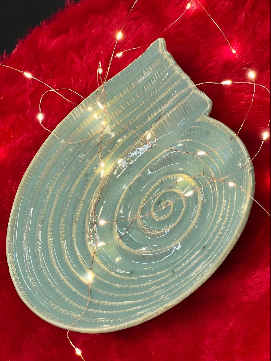Timaya's Decor Green & Cream Swirly Design Ceramic Platter