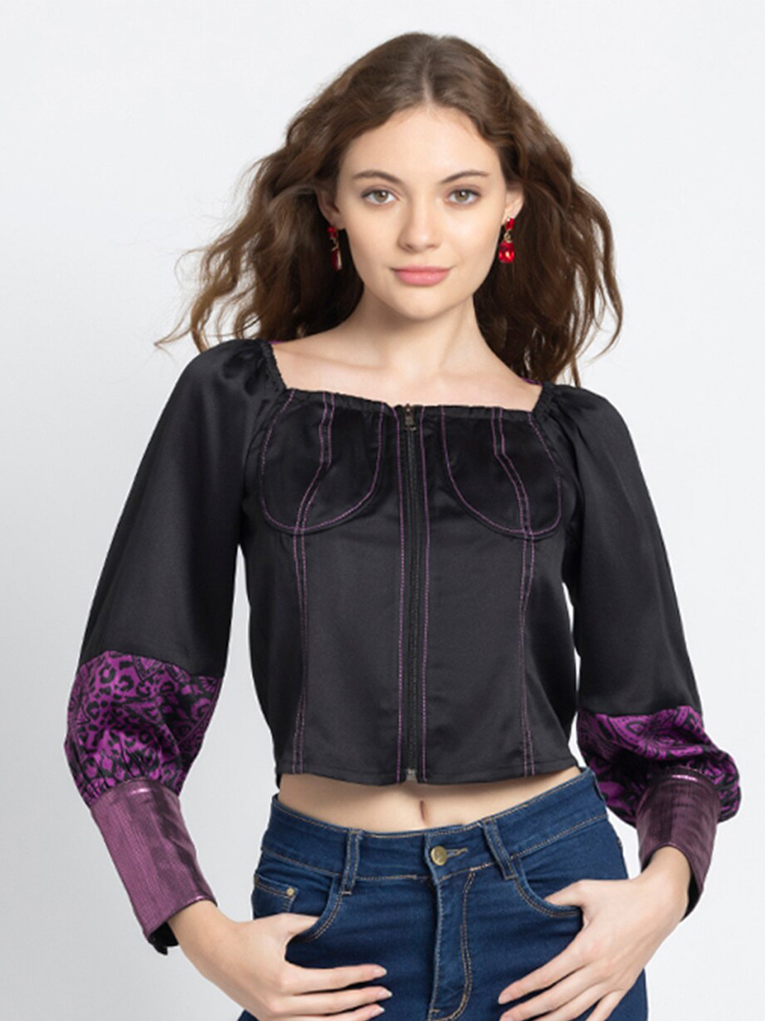 SHAYE Square Neck Cuff Sleeves Crop Top