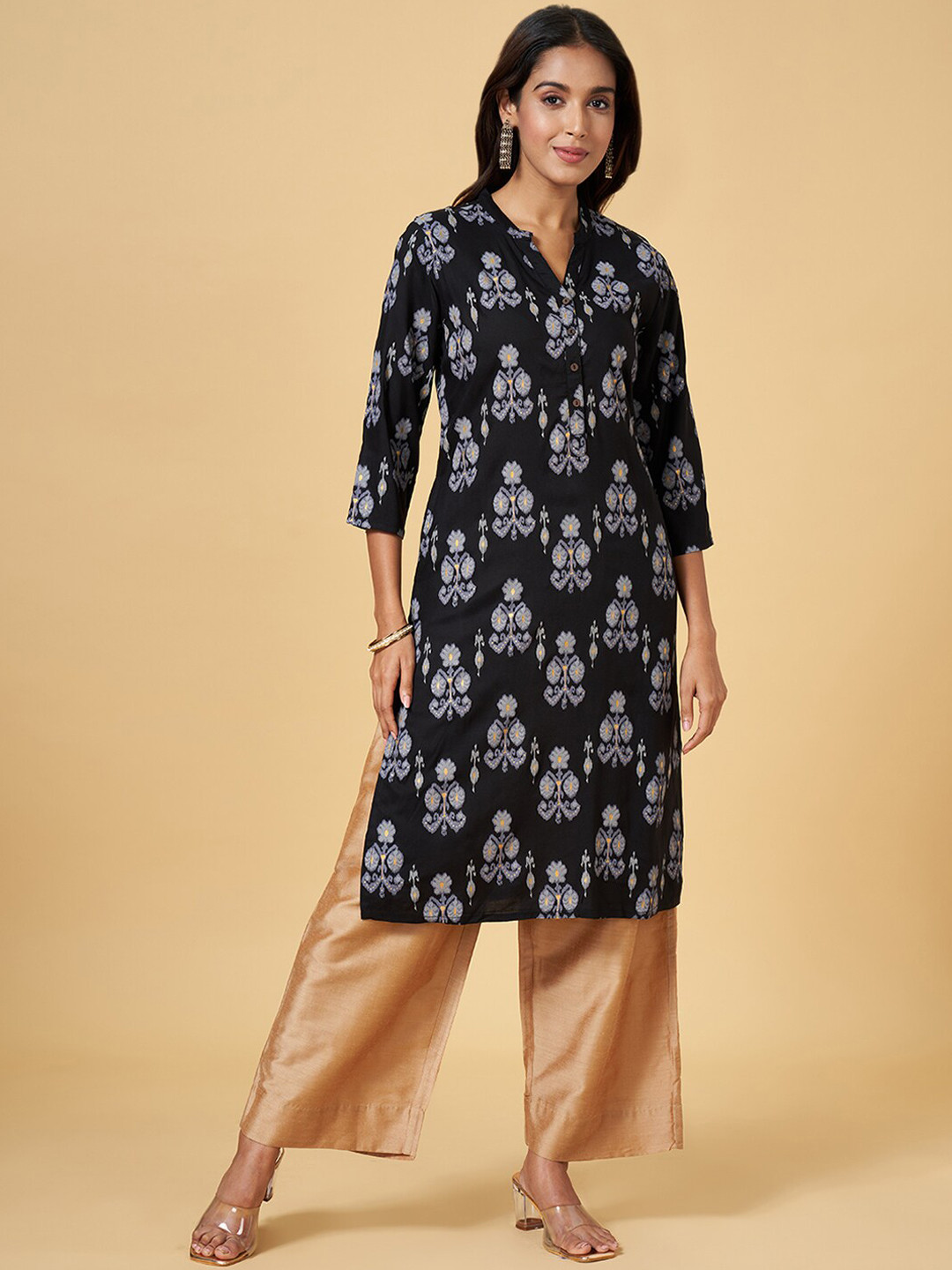 RANGMANCH BY PANTALOONS Floral Printed Mandarin Collar Three-Quarter Sleeve Straight Kurta