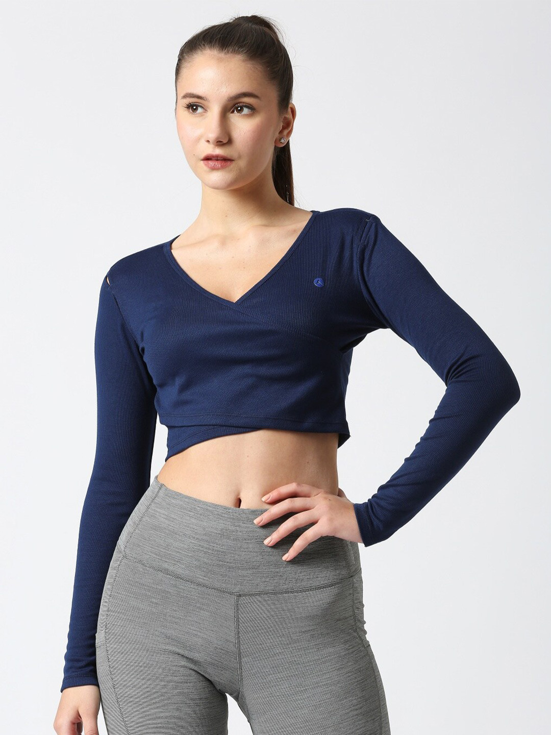 Lovable Sport Ribbed V-Neck Fitted Crop Top