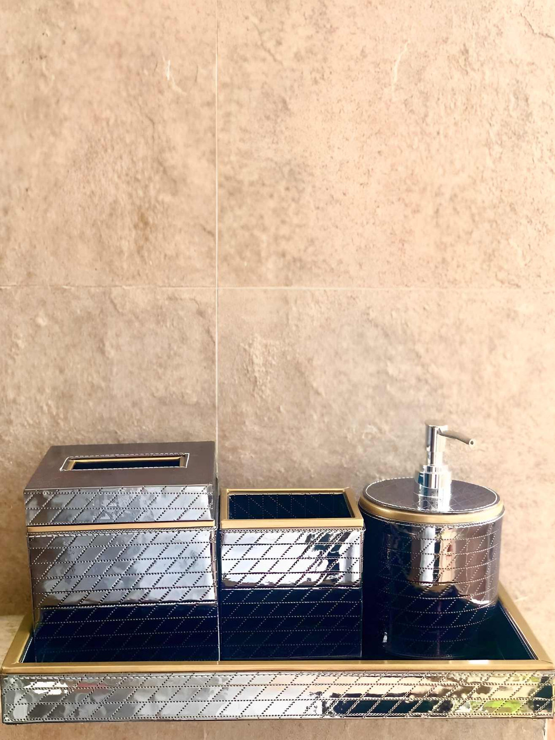 CasaGold Metallic-Toned Wooden Geometric Printed Bath Accessories Set