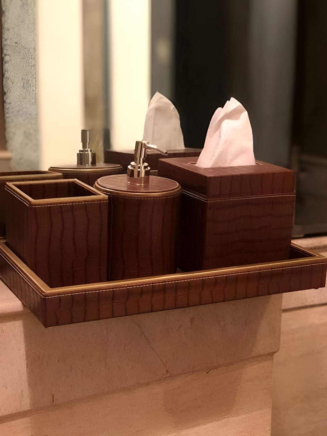 CasaGold Brown & Gold-Toned Wooden Solid Printed Bath Accessories Set