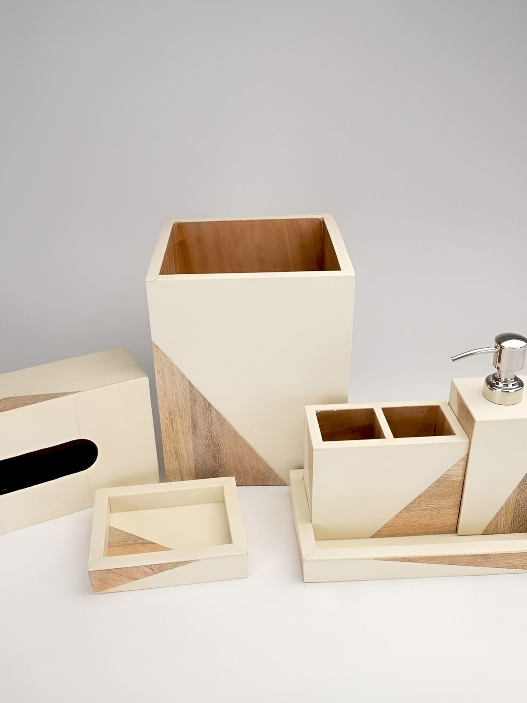 CasaGold Beige 6 Pieces Abstract Wood Bath Accessories Set