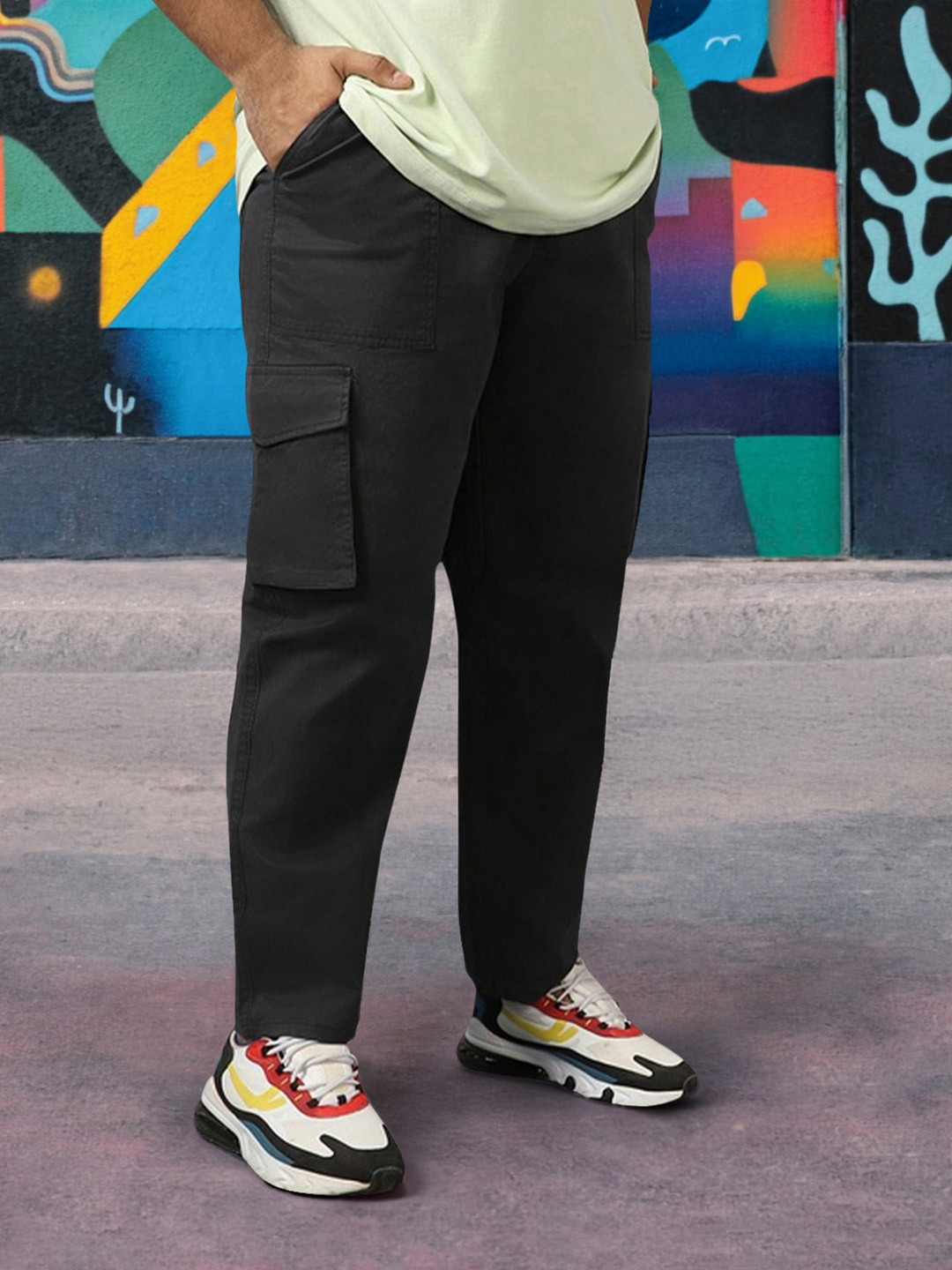 Bewakoof Men Plus Size Baggy Oversized Cargo Pants