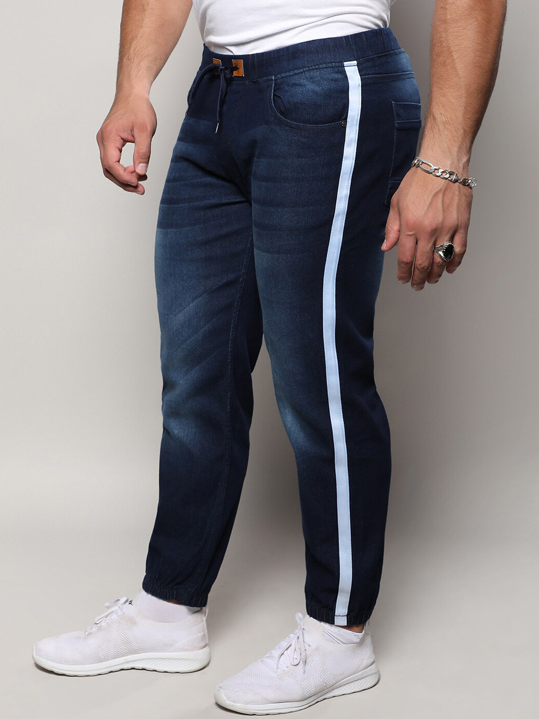 Instafab Plus Size Men Jean Relaxed Fit Light Fade Cotton Jeans