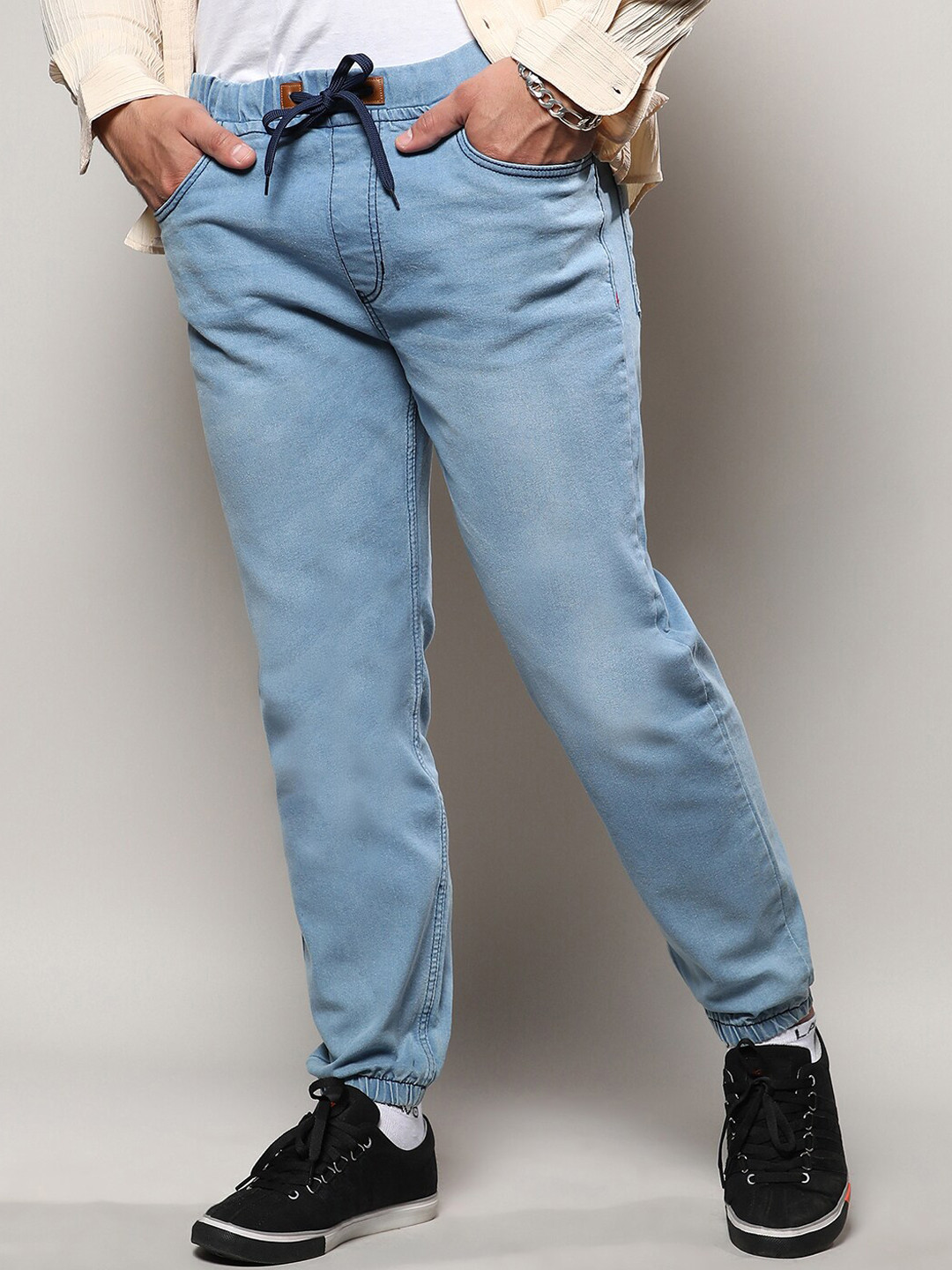 Instafab Plus Size Men Blue Jean Relaxed Fit Light Fade Cotton Jeans
