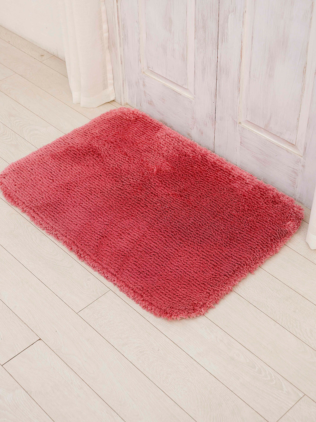 Ariana Red Anti Skid 2800 GSM Microfibre Bath Rug