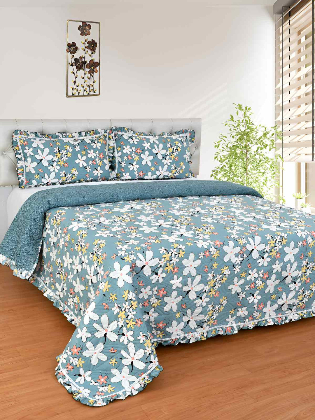 BREVARD Teal & White Floral Queen Size Bed Cover with 2 Pillow Covers