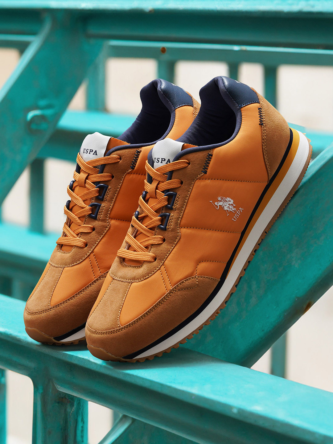 U.S. Polo Assn. Men Hutton Retro Joggers Sneakers