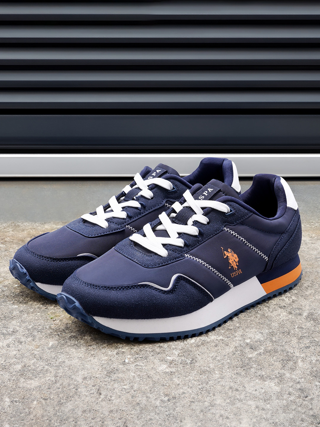 U.S. Polo Assn. Men Kenzee Retro Joggers Sneakers