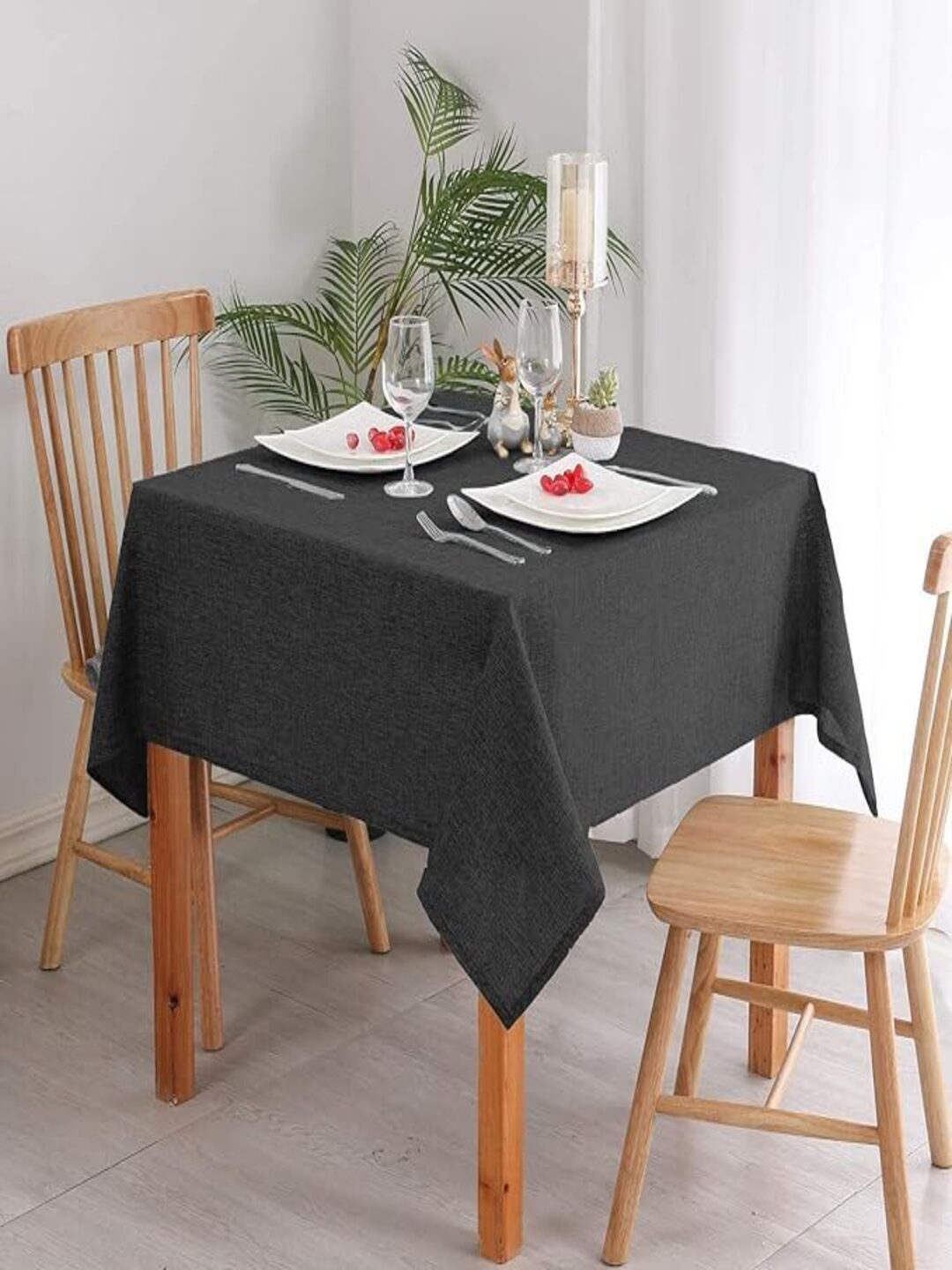 CASA-NEST Black Jute 6-Seater Heat Resistant Table Cover